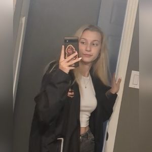 Meet your Posher, Natasha